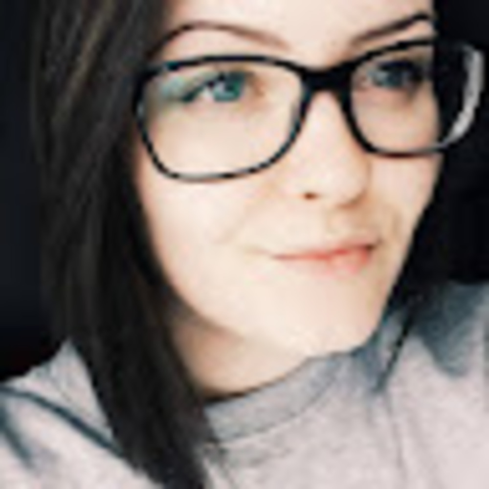 Meet your Posher, Joelle